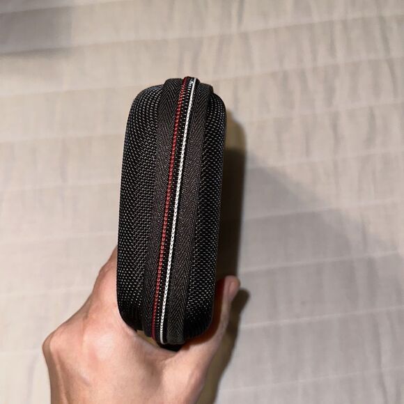 Nintendo Switch Black Deluxe Zip Around Hardshell Travel Case - Picture 9 of 12